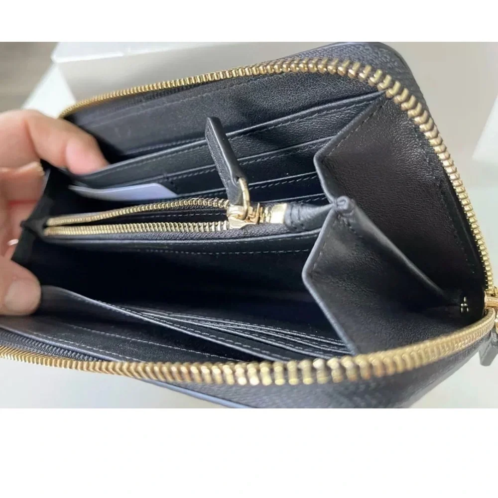 Emporio‎ Armani Black Cervo Pebbled Leather Zip Around Wallet Unisex Card Auth